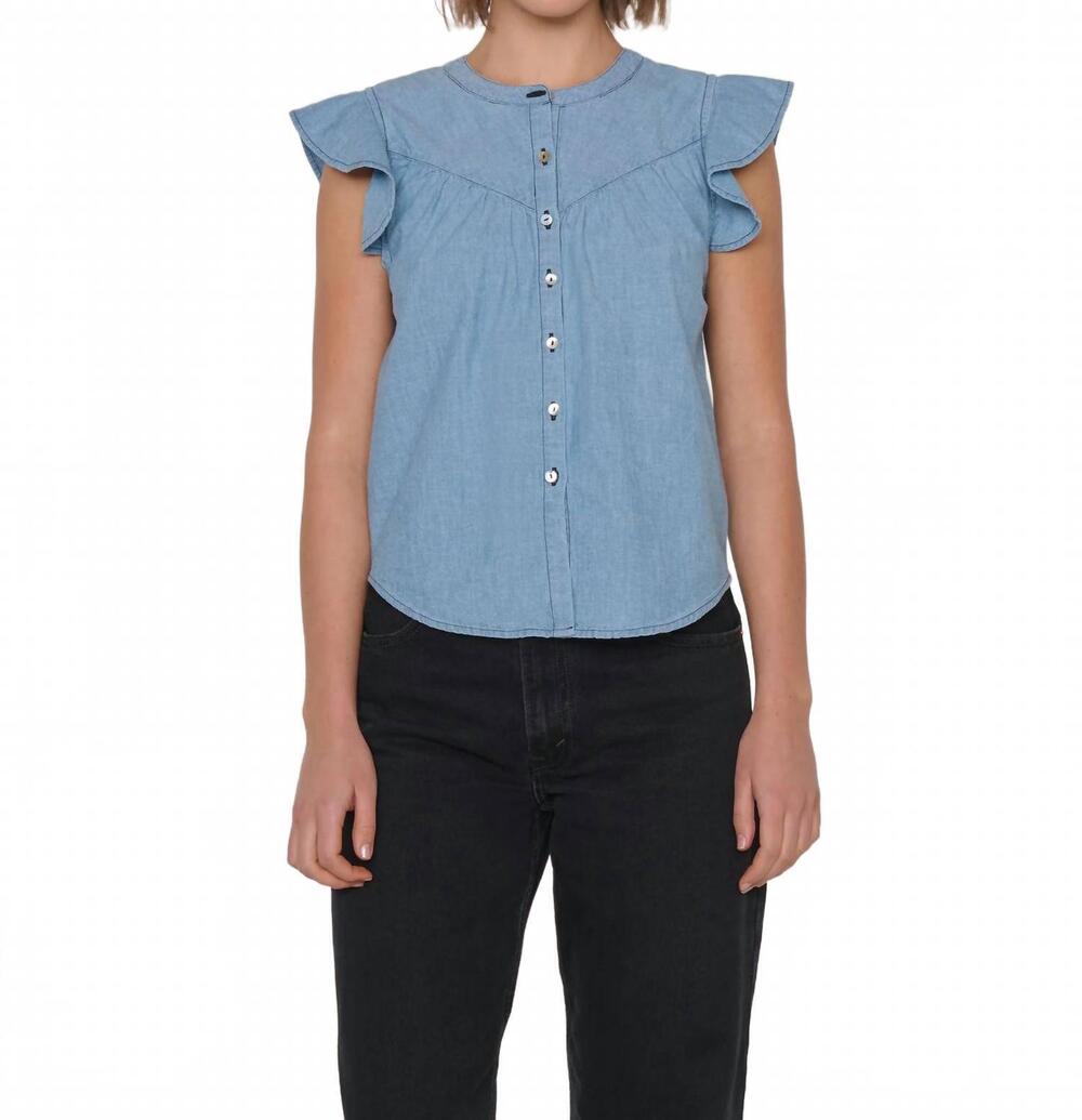 NEW NATION LTD lindsey cap sleeve blouse in chambray